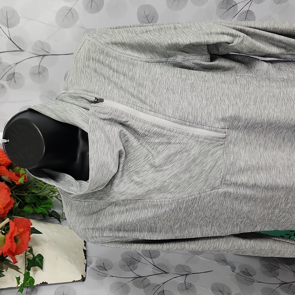 New Balance Running Pullover - Picture 4 of 11